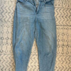 Levi’s high rise taper Jean brand new